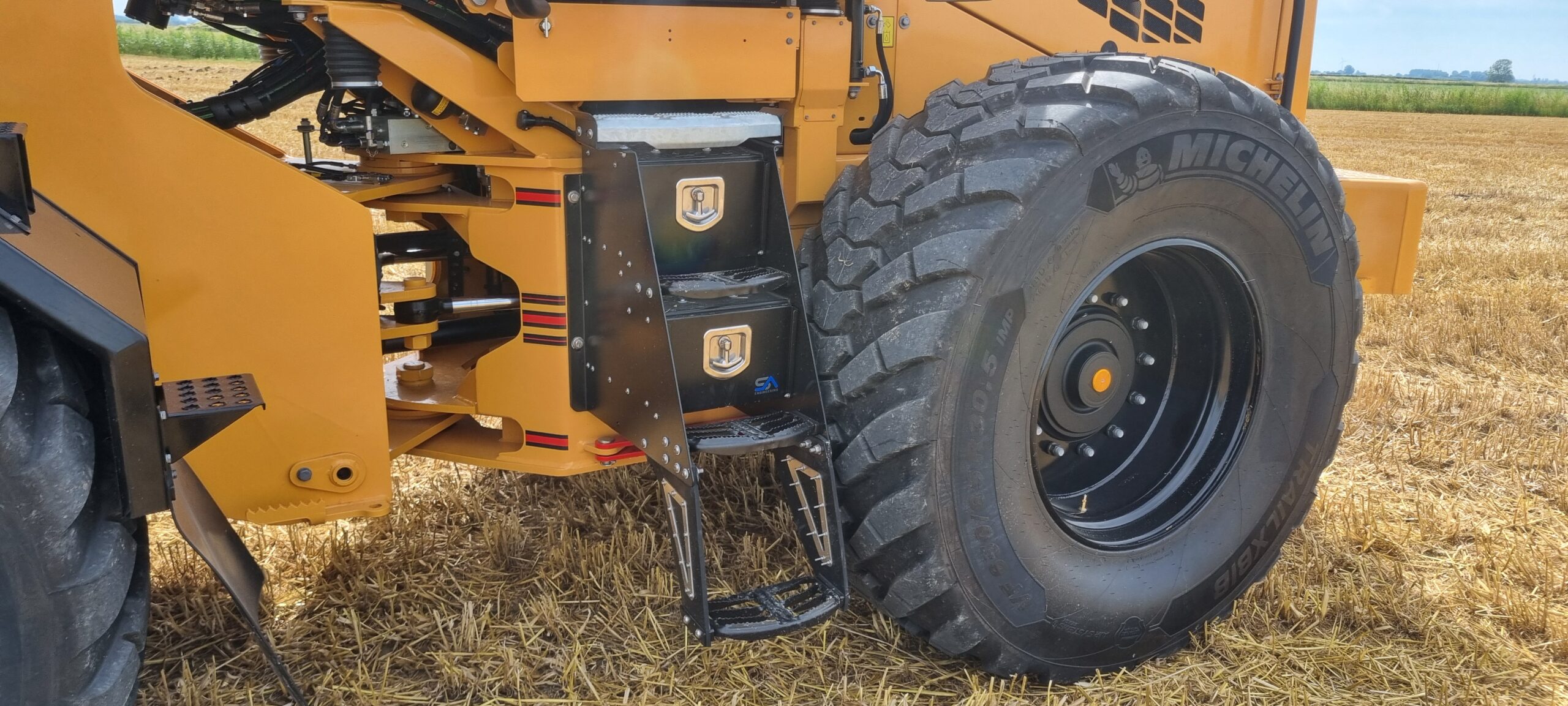 Op maat gemaakte trap en accubak