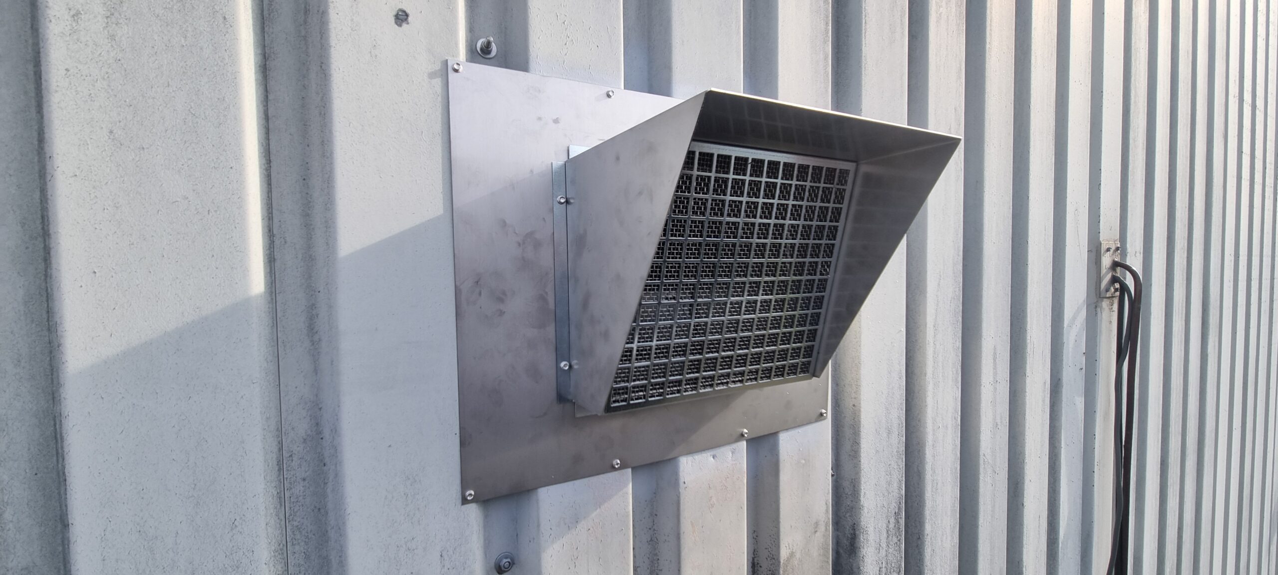 Dampafvoer RVS uitgevoerd